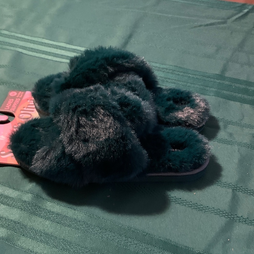 Sam & Olivia Plush Fuzzy Slide Slippers - Teal Green - Picture 7 of 8